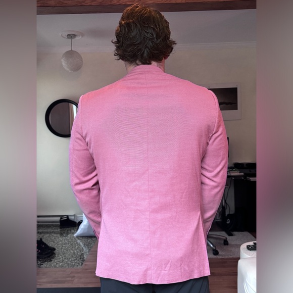 Blazer - Picture 3 of 4